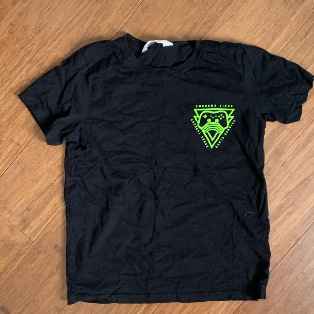 H&M crew neck t-shirt, black with gaming emblem, size 8/10